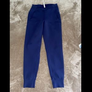 Lululemon Scuba Joggers Size 4